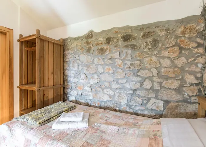 Nadia فيلة Dobrinj