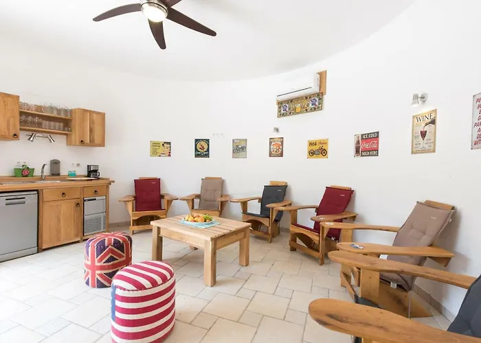 Nadia فيلة Dobrinj