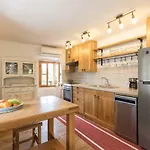 Villa Nadia *