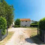 Villa Nadia